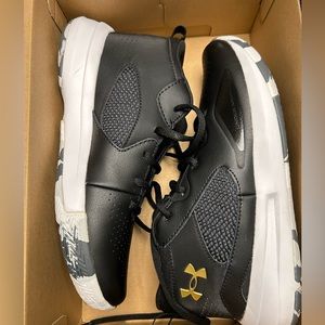Under Armour Youth basketball shoes